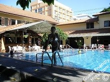 Sabai Inn Swimming pool